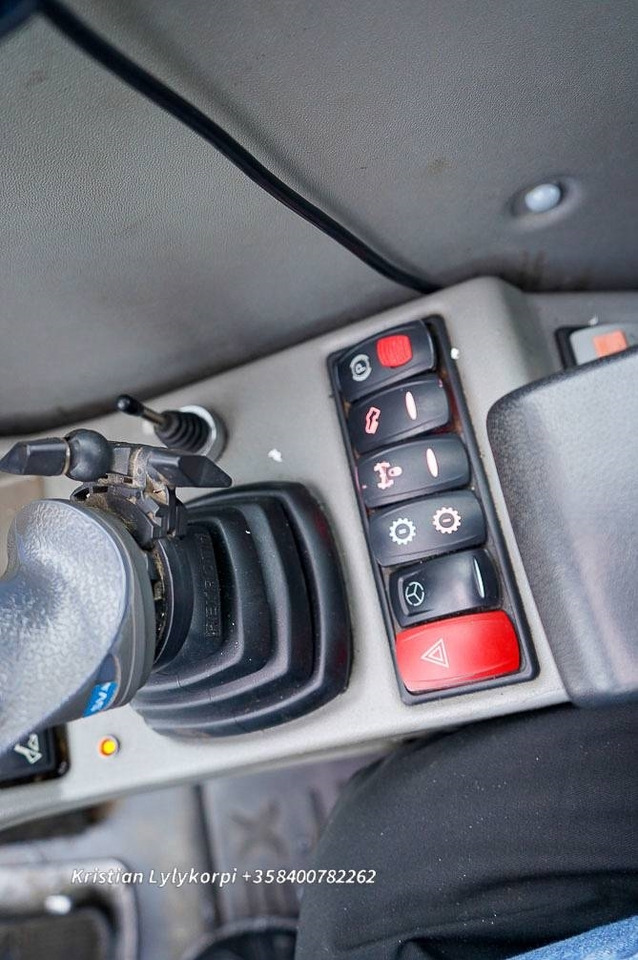 Excavadora de ruedas Terex TW110 PYÖRITTÄJÄLLÄ: foto 28