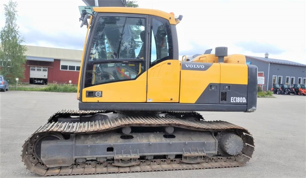 Volvo EC180DL PYÖRITTÄJÄLLÄ - Excavadora de cadenas: foto 2 Volvo EC180DL PYÖRITTÄJÄLLÄ - Excavadora de cadenas: foto 2