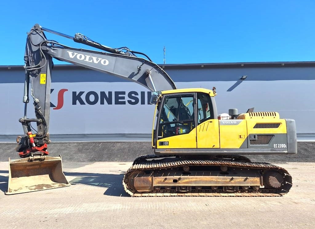 Volvo EC220DL PYÖRITTÄJÄLLÄ - Excavadora de cadenas: foto 1 Volvo EC220DL PYÖRITTÄJÄLLÄ - Excavadora de cadenas: foto 1