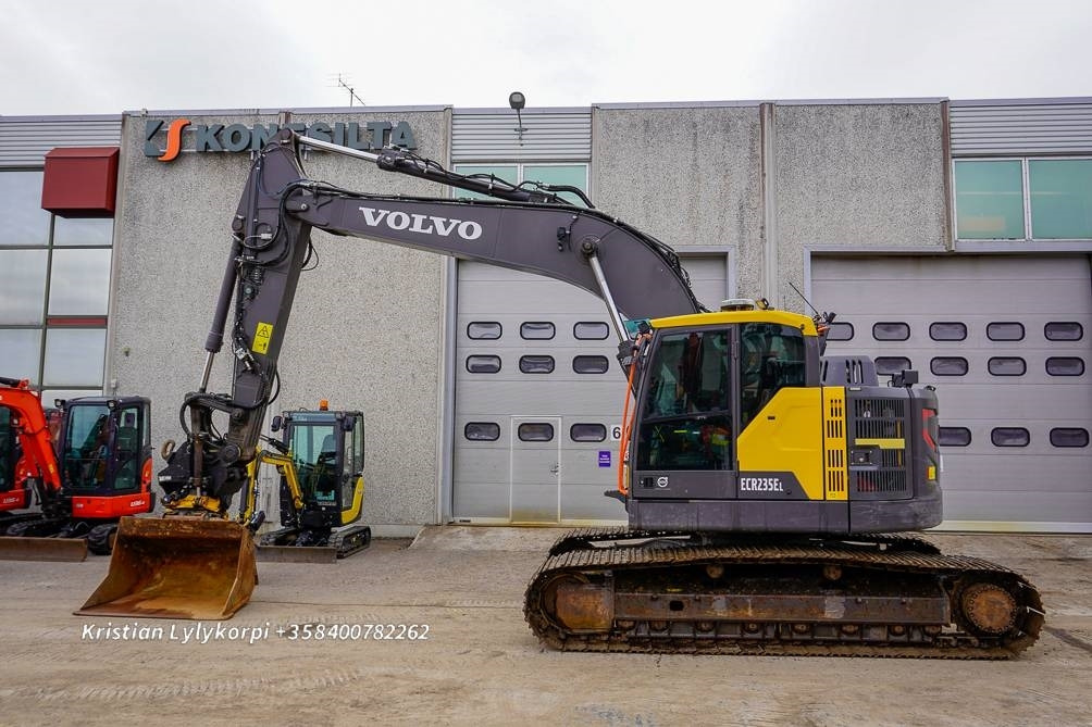 Volvo ECR235EL PYÖRITTÄJÄLLÄ - Excavadora de cadenas: foto 1 Volvo ECR235EL PYÖRITTÄJÄLLÄ - Excavadora de cadenas: foto 1