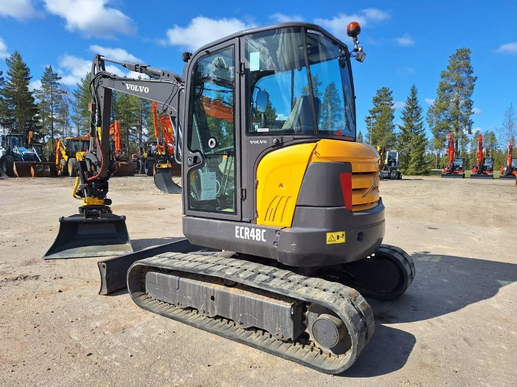 Volvo ECR48C PYÖRITTÄJÄ PIHDEILLÄ - Miniexcavadora: foto 2 Volvo ECR48C PYÖRITTÄJÄ PIHDEILLÄ - Miniexcavadora: foto 2