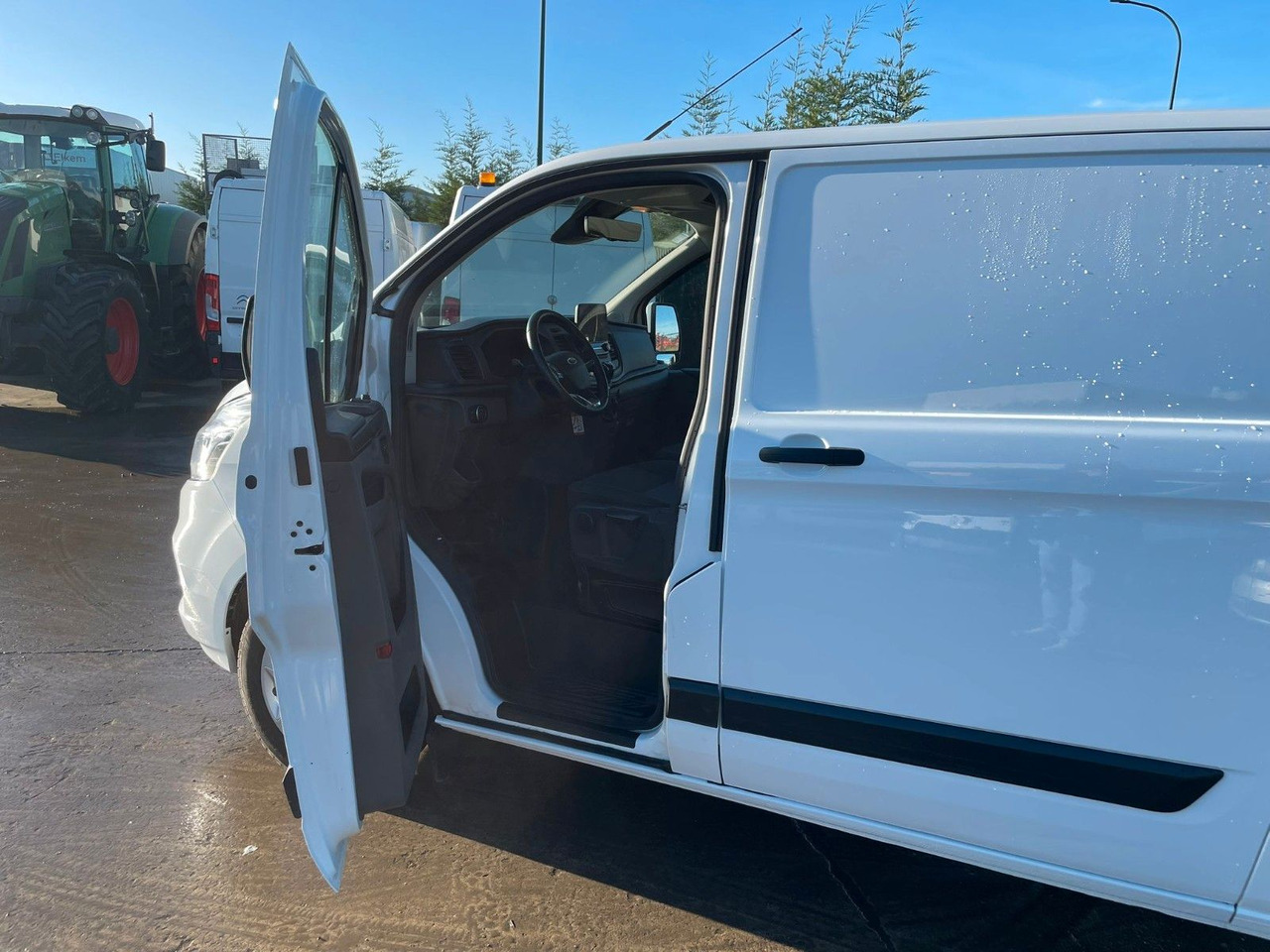 Furgoneta pequeña Ford Transit Custom L2. Klima. Navi. Kamera. Tempomat: foto 12 Furgoneta pequeña Ford Transit Custom L2. Klima. Navi. Kamera. Tempomat: foto 12