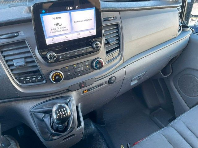 Furgoneta pequeña Ford Transit Custom L2. Klima. Navi. Kamera. Tempomat: foto 19 Furgoneta pequeña Ford Transit Custom L2. Klima. Navi. Kamera. Tempomat: foto 19