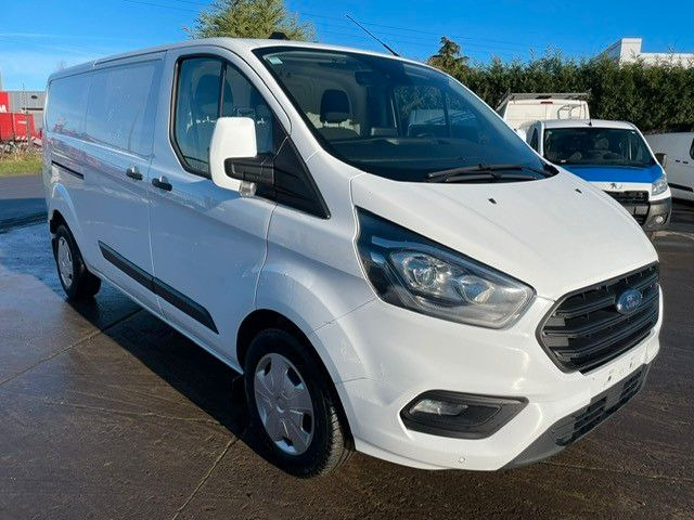 Furgoneta pequeña Ford Transit Custom L2. Klima. Navi. Kamera. Tempomat: foto 9 Furgoneta pequeña Ford Transit Custom L2. Klima. Navi. Kamera. Tempomat: foto 9