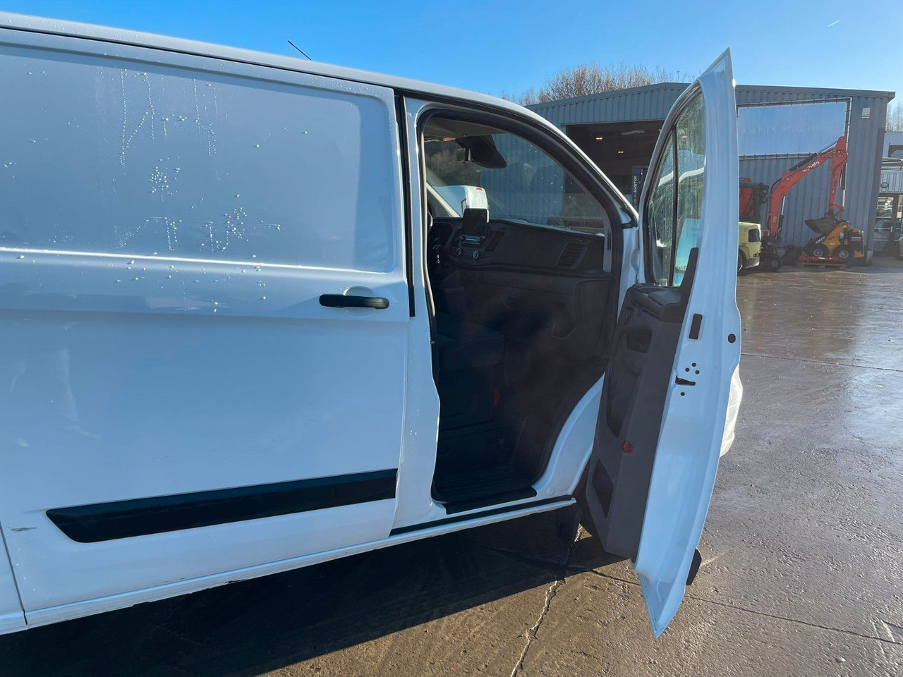 Furgoneta pequeña Ford Transit Custom L2. Klima. Navi. Kamera. Tempomat: foto 20 Furgoneta pequeña Ford Transit Custom L2. Klima. Navi. Kamera. Tempomat: foto 20