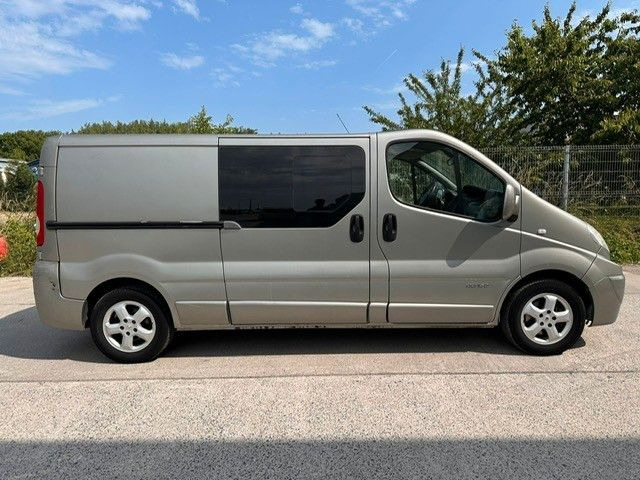 Renault Trafic dCi150. Doka. Klima. Navi. Tempomat. - Furgoneta pequeña, Furgoneta combi: foto 1 Renault Trafic dCi150. Doka. Klima. Navi. Tempomat. - Furgoneta pequeña, Furgoneta combi: foto 1