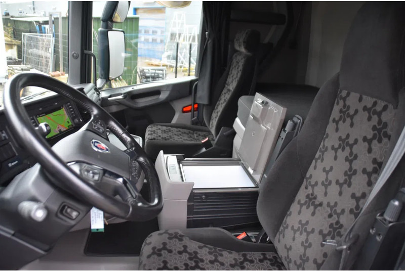 Scania R460 NGS 4x2 - SUPER - RETARDER - 325 TKM - PARK. AIRCO - ACC - NAVI - 2 x FUEL TANKS - TOP CONDITION - - Cabeza tractora: foto 5 Scania R460 NGS 4x2 - SUPER - RETARDER - 325 TKM - PARK. AIRCO - ACC - NAVI - 2 x FUEL TANKS - TOP CONDITION - - Cabeza tractora: foto 5