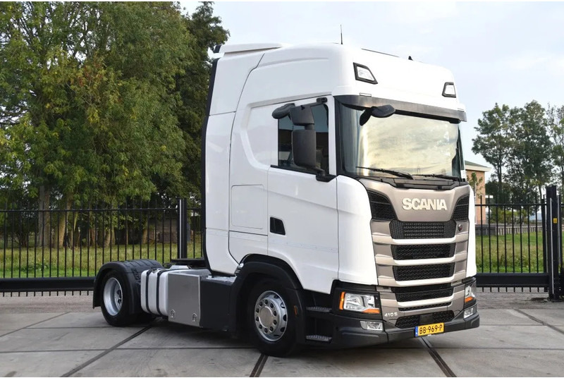 Scania S410 NGS 4x2EB MEGA 95 cm or 103 cm driving height - RETARDER - 793 TKM - FULL AIR - PARK. AIRCO - LEATHER SEATS - 2 x FUEL TANK - Cabeza tractora: foto 1 Scania S410 NGS 4x2EB MEGA 95 cm or 103 cm driving height - RETARDER - 793 TKM - FULL AIR - PARK. AIRCO - LEATHER SEATS - 2 x FUEL TANK - Cabeza tractora: foto 1