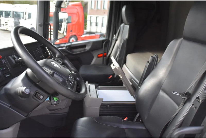Scania S410 NGS 4x2EB MEGA 95 cm or 103 cm driving height - RETARDER - 817 TKM - FULL AIR - PARK. AIRCO - LEATHER SEATS - 2 x FUEL TANK - Cabeza tractora: foto 5 Scania S410 NGS 4x2EB MEGA 95 cm or 103 cm driving height - RETARDER - 817 TKM - FULL AIR - PARK. AIRCO - LEATHER SEATS - 2 x FUEL TANK - Cabeza tractora: foto 5