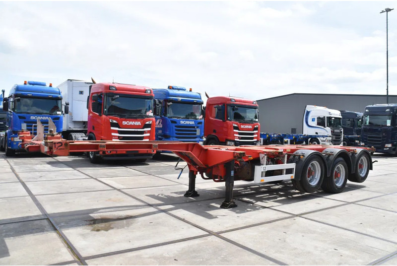 Pacton T3-010 - BPW AXLES - DRUM BRAKES - 2 LIFT AXLES - 2 x EXTENDABLE - - Semirremolque portacontenedore/ Intercambiable: foto 5 Pacton T3-010 - BPW AXLES - DRUM BRAKES - 2 LIFT AXLES - 2 x EXTENDABLE - - Semirremolque portacontenedore/ Intercambiable: foto 5