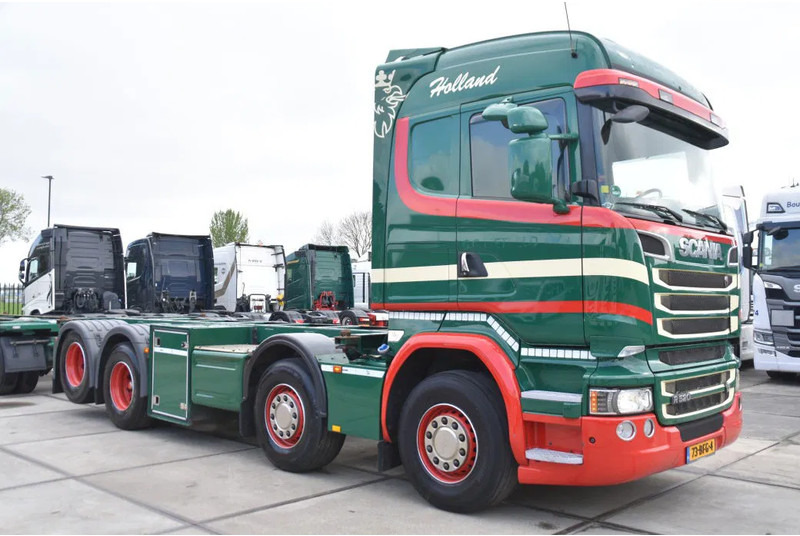 Scania R520 HL V8 8x2 - EURO 6 - MANUAL - RETARDER - WHEELBASE: 510 cm - 10 TONS FRONT AXLE - XENON - - Camión portacontenedore/ Intercambiable: foto 2 Scania R520 HL V8 8x2 - EURO 6 - MANUAL - RETARDER - WHEELBASE: 510 cm - 10 TONS FRONT AXLE - XENON - - Camión portacontenedore/ Intercambiable: foto 2