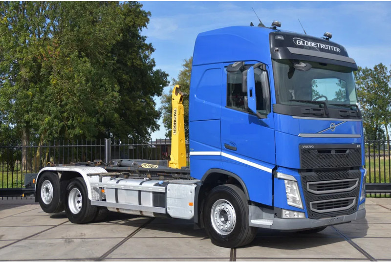 Volvo FH 460 6x2*4 - PALFINGER HOOKLIFT - 841 TKM - PARK. AIRCO - WHEELBASE: 480 CM - PTO - TOP CONDITION - - Camión multibasculante: foto 2 Volvo FH 460 6x2*4 - PALFINGER HOOKLIFT - 841 TKM - PARK. AIRCO - WHEELBASE: 480 CM - PTO - TOP CONDITION - - Camión multibasculante: foto 2