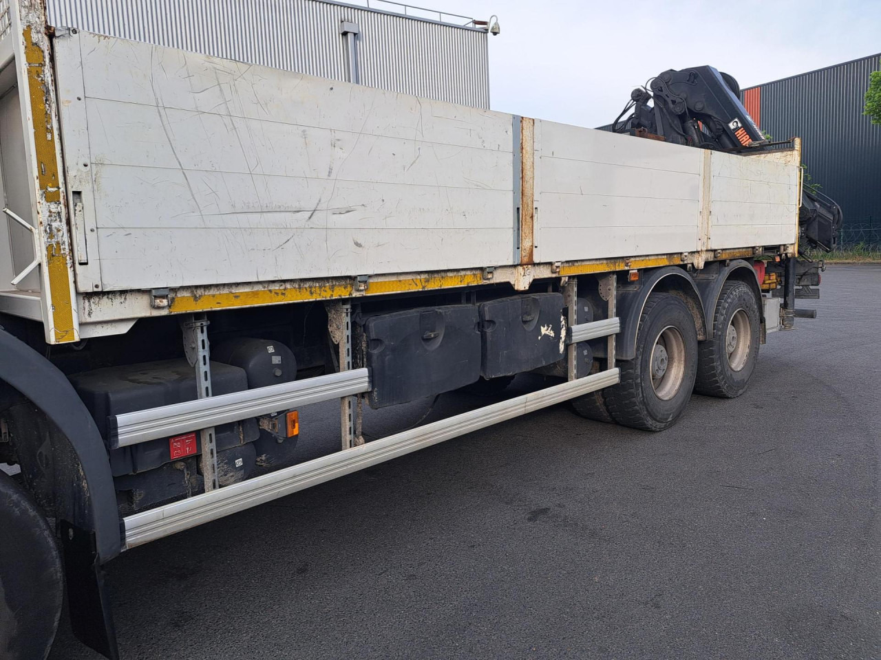 SCANIA SCANIA P 410 PLAT GRUE 18tm - Camión chasis: foto 3 SCANIA SCANIA P 410 PLAT GRUE 18tm - Camión chasis: foto 3
