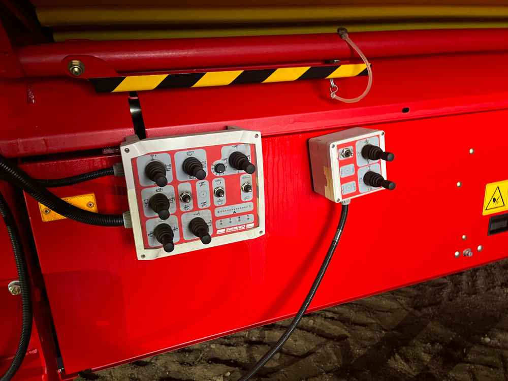 Grimme SE 140-UB - Cosechadora: foto 3 Grimme SE 140-UB - Cosechadora: foto 3