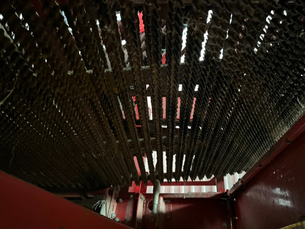 Grimme SE-150-60-UB XXL - Arrancadora de patatas: foto 4 Grimme SE-150-60-UB XXL - Arrancadora de patatas: foto 4