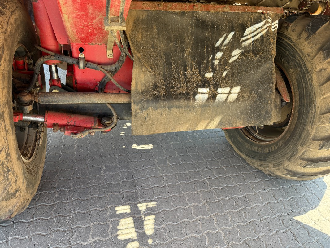 Grimme SE 170-60-UB - Cosechadora: foto 4 Grimme SE 170-60-UB - Cosechadora: foto 4