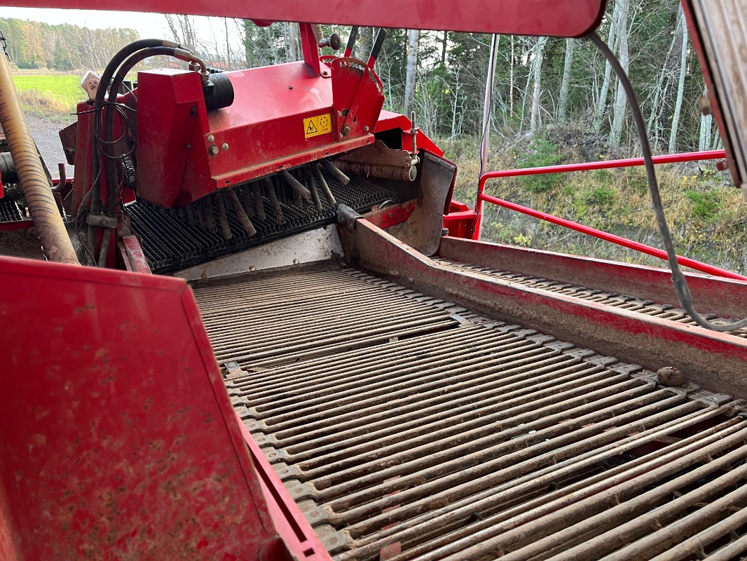 Grimme SE 75-55-UB - Cosechadora: foto 4 Grimme SE 75-55-UB - Cosechadora: foto 4