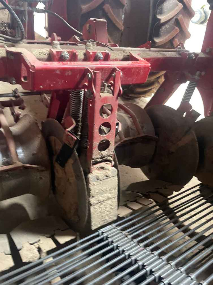 Grimme VARITRON 270 PLATINUM - Cosechadora: foto 4 Grimme VARITRON 270 PLATINUM - Cosechadora: foto 4