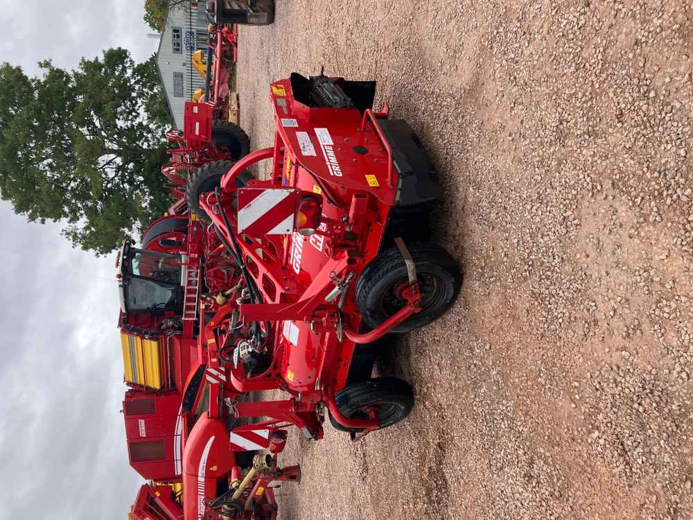 Grimme Grimme HT 210 Front Mounted Self-Propelled Topper - Cosechadora: foto 1 Grimme Grimme HT 210 Front Mounted Self-Propelled Topper - Cosechadora: foto 1