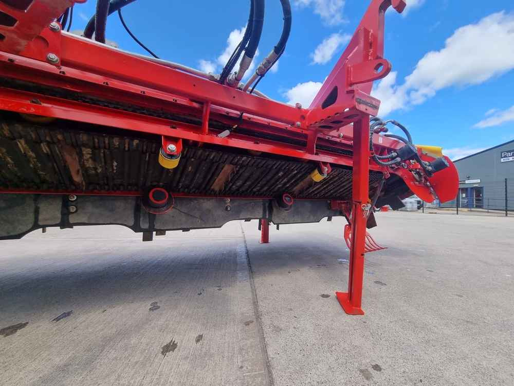 Grimme Grimme, HT 400, Front Mounted, 4 Row, Topper For Self-Propelled - Cosechadora: foto 4 Grimme Grimme, HT 400, Front Mounted, 4 Row, Topper For Self-Propelled - Cosechadora: foto 4