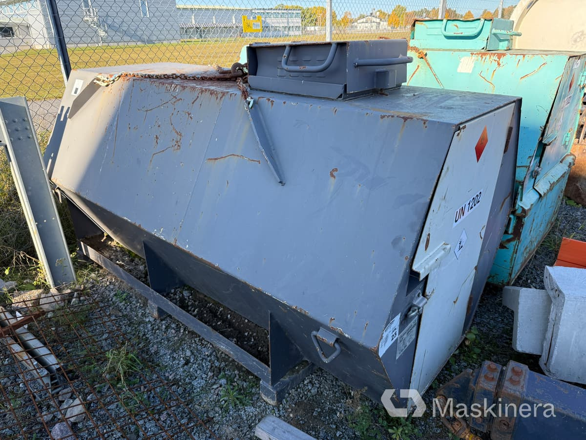 Bränsletank Färmartanken UN 1202 2000 liter - Tanque de almacenamiento: foto 2 Bränsletank Färmartanken UN 1202 2000 liter - Tanque de almacenamiento: foto 2
