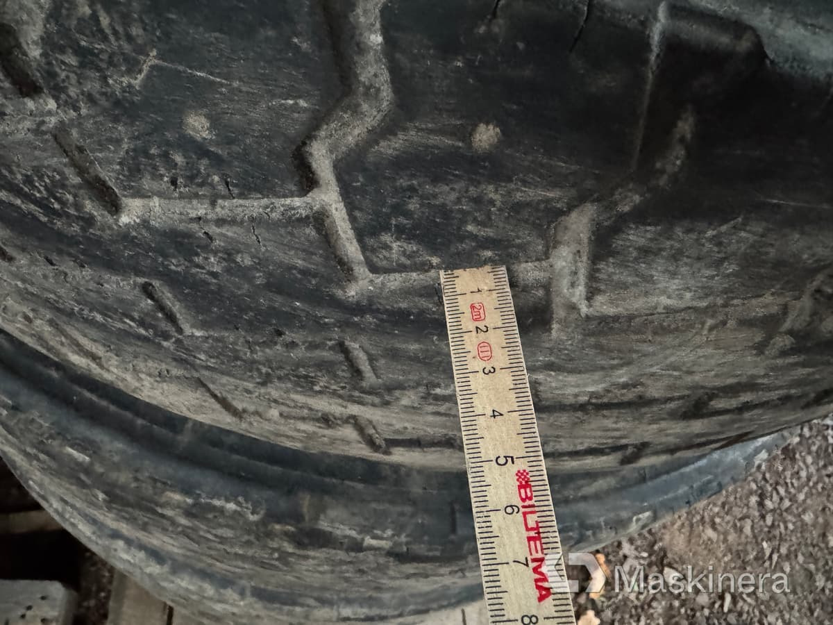 Neumático Bridgestone, Michelin & Dunlop Däck 2st 385/65R22.5 & 8st 315/80R22.5: foto 32 Neumático Bridgestone, Michelin & Dunlop Däck 2st 385/65R22.5 & 8st 315/80R22.5: foto 32