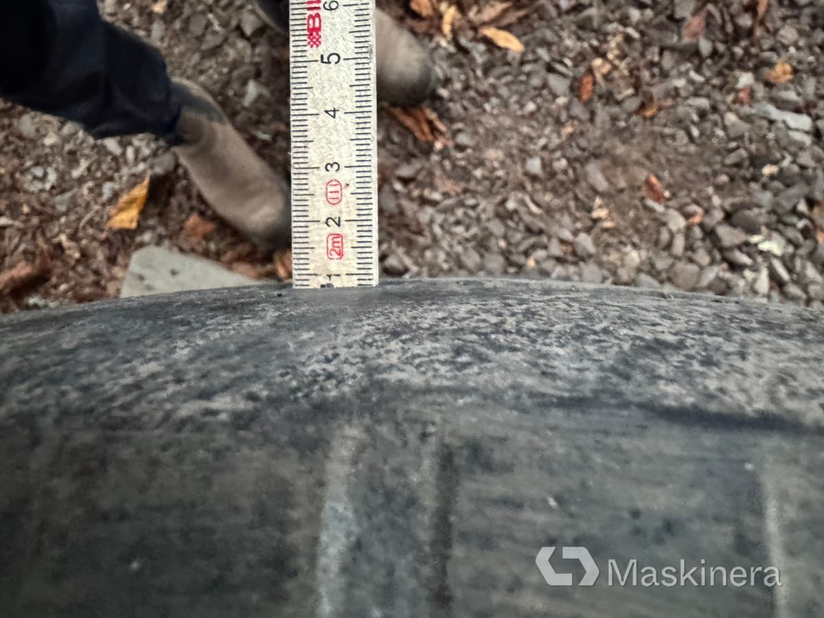 Neumático Bridgestone, Michelin & Dunlop Däck 2st 385/65R22.5 & 8st 315/80R22.5: foto 9 Neumático Bridgestone, Michelin & Dunlop Däck 2st 385/65R22.5 & 8st 315/80R22.5: foto 9