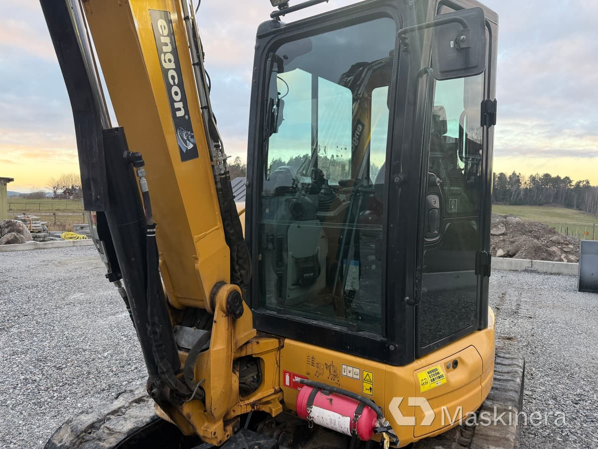 Leasing de  Grävmaskin CAT 305E2 CR med tillbehör Grävmaskin CAT 305E2 CR med tillbehör: foto 37
