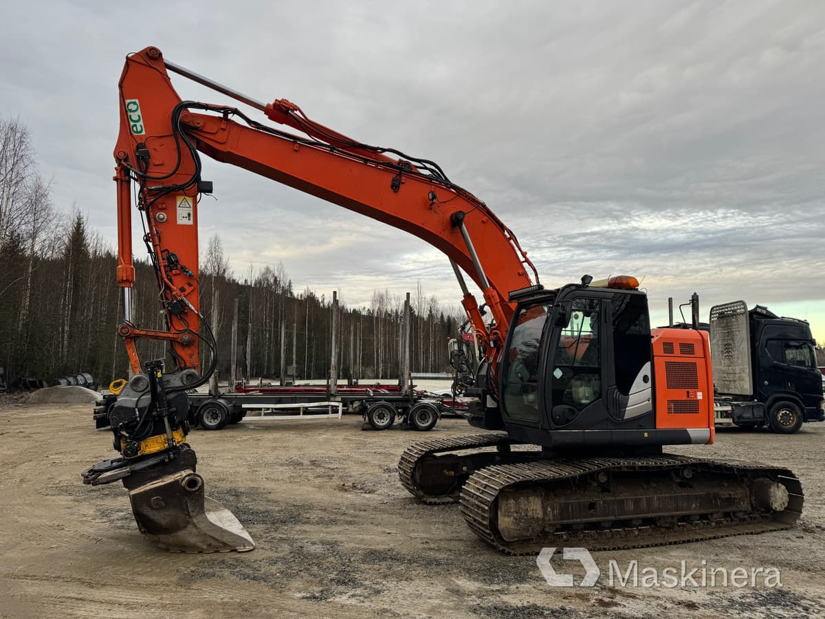 Hitachi ZX 225 USLC-5B Grävmaskin Hitachi ZX225USLC-5B - Excavadora de cadenas: foto 1 Hitachi ZX 225 USLC-5B Grävmaskin Hitachi ZX225USLC-5B - Excavadora de cadenas: foto 1