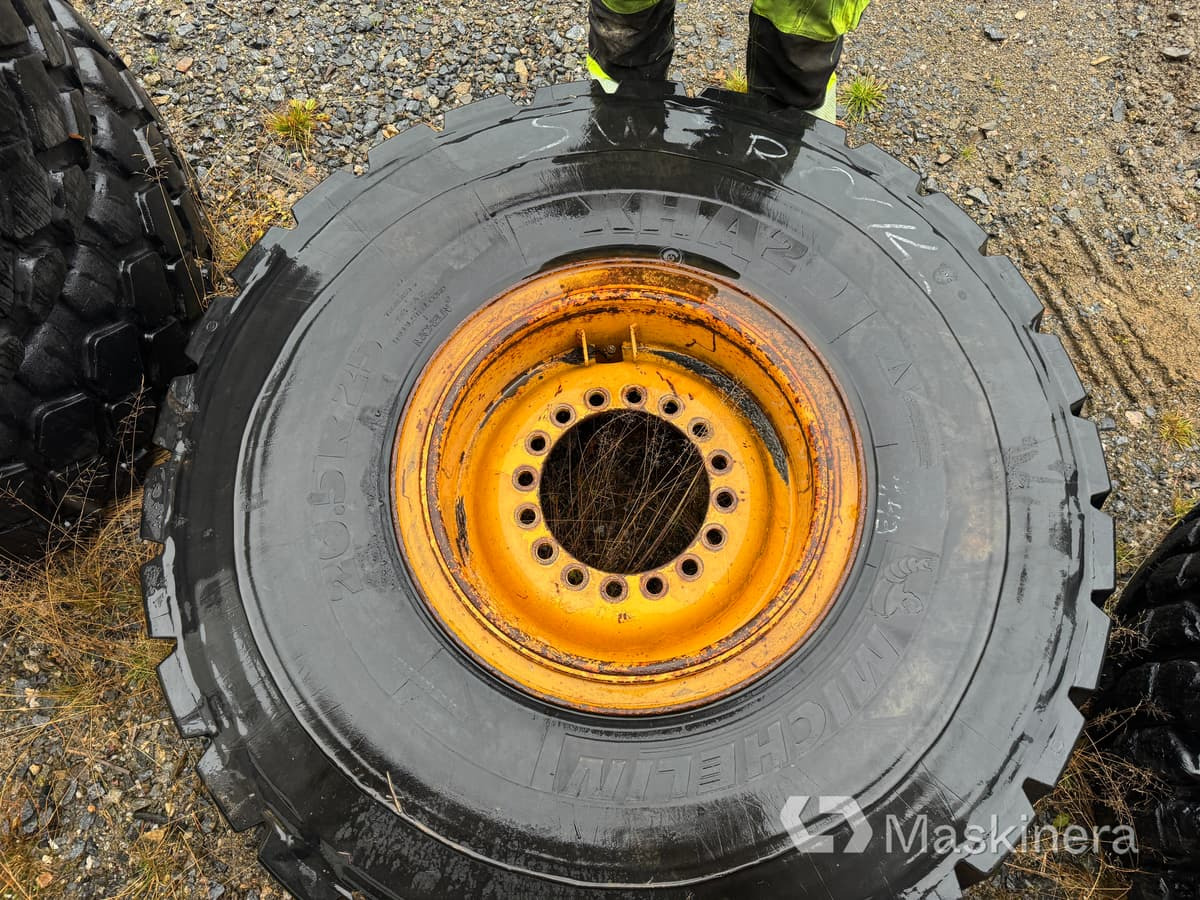 Hjul Michelin 20.5R25 Regummerat - Rueda completa para Maquinaria de construcción: foto 5 Hjul Michelin 20.5R25 Regummerat - Rueda completa para Maquinaria de construcción: foto 5