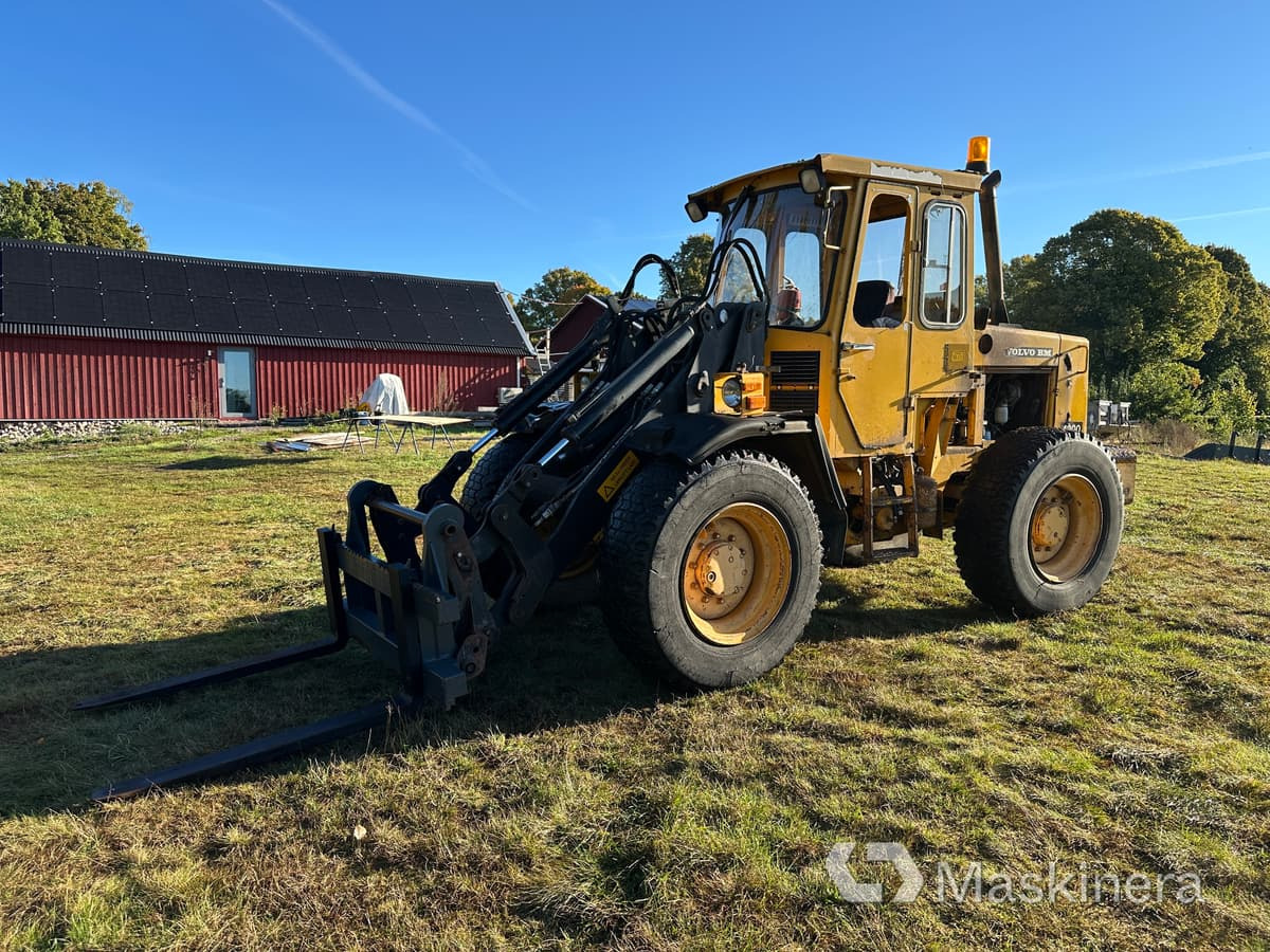 Hjullastare Volvo BM 4200 - Cargadora de ruedas: foto 1 Hjullastare Volvo BM 4200 - Cargadora de ruedas: foto 1
