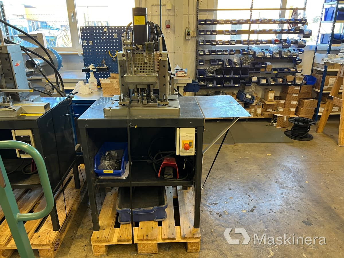 Prensa plegadora Hydraulisk press Santas Mekaniska DS88: foto 1