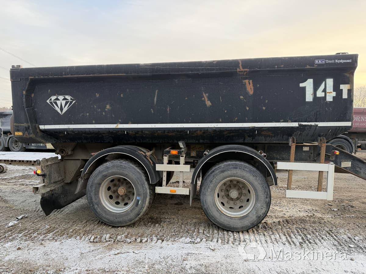 Släp B.K:S 12-20 med tipp - Remolque volquete: foto 4 Släp B.K:S 12-20 med tipp - Remolque volquete: foto 4