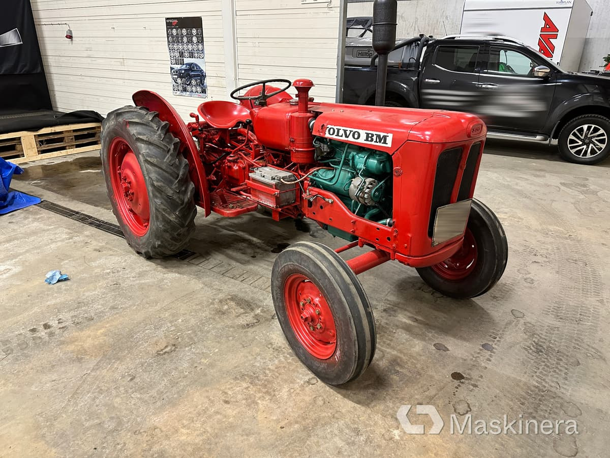 Veterantraktor Volvo BM 320 - Tractor: foto 1 Veterantraktor Volvo BM 320 - Tractor: foto 1