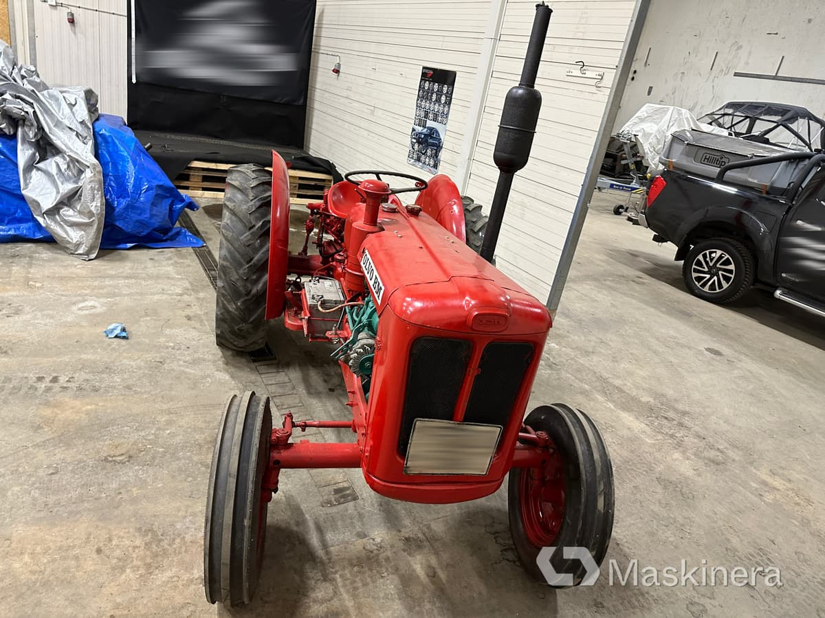 Veterantraktor Volvo BM 320 - Tractor: foto 2 Veterantraktor Volvo BM 320 - Tractor: foto 2