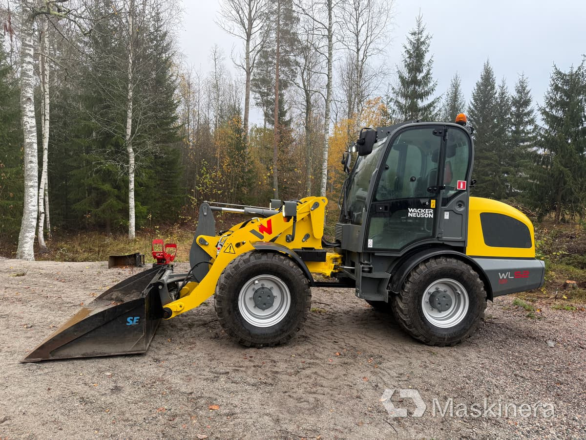 Wacker Neuson WL52 RL50 Hjullastare Wacker Neuson WL52 med Vagn och många redskap - Cargadora de ruedas: foto 2 Wacker Neuson WL52 RL50 Hjullastare Wacker Neuson WL52 med Vagn och många redskap - Cargadora de ruedas: foto 2