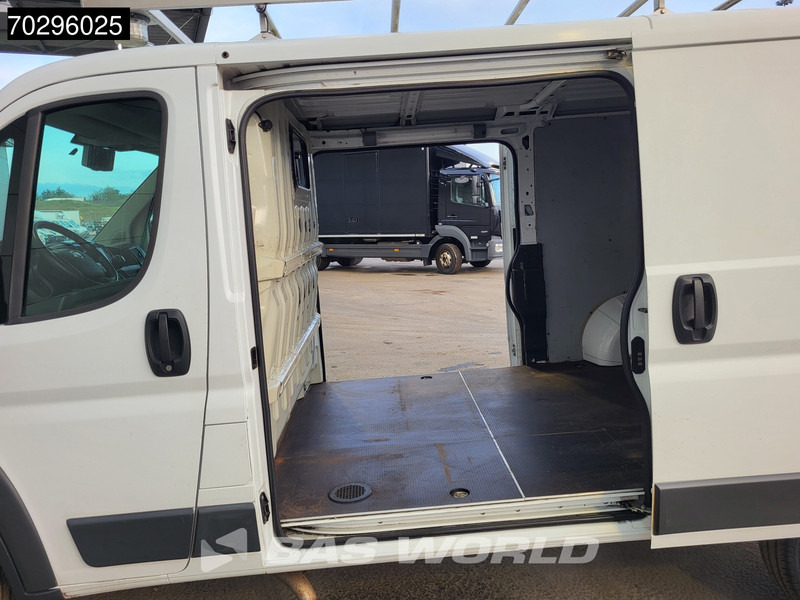 Fiat Ducato 136PK Dubbele Schuifdeur L2H1 Trekhaak Airco Camera Imperiaal L2 Laag Dak Airco Trekhaak - Furgón: foto 3 Fiat Ducato 136PK Dubbele Schuifdeur L2H1 Trekhaak Airco Camera Imperiaal L2 Laag Dak Airco Trekhaak - Furgón: foto 3
