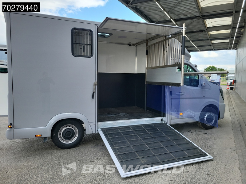 Renault Master 130pk 2025 model Paardenwagen Hengstenuitvoering / Horsetruck / Veewagen 18m3 Airco Cruise control - Furgoneta: foto 5 Renault Master 130pk 2025 model Paardenwagen Hengstenuitvoering / Horsetruck / Veewagen 18m3 Airco Cruise control - Furgoneta: foto 5