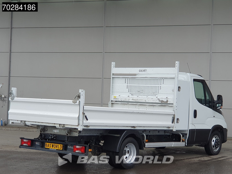 Iveco Daily 35C14 Kipper met Kist Dubbellucht 3,5t Trekhaak Airco Cruise Euro6 Tipper Benne Kieper 2m3 Airco Trekhaak Cruise control - Furgoneta basculante: foto 5 Iveco Daily 35C14 Kipper met Kist Dubbellucht 3,5t Trekhaak Airco Cruise Euro6 Tipper Benne Kieper 2m3 Airco Trekhaak Cruise control - Furgoneta basculante: foto 5
