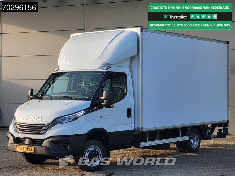 Iveco Daily 35C18 XXL 1000KG Laadklep 3.0L Automaat 3,5t Trekhaak Luchtvering Zijdeur Dubbellucht Bakwagen 180PK LED Airco Cruise Camera Par - Furgoneta caja cerrada: foto 1 Iveco Daily 35C18 XXL 1000KG Laadklep 3.0L Automaat 3,5t Trekhaak Luchtvering Zijdeur Dubbellucht Bakwagen 180PK LED Airco Cruise Camera Par - Furgoneta caja cerrada: foto 1