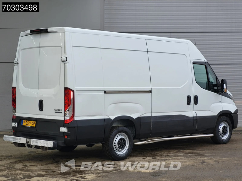 Iveco Daily 35S12 Automaat L2H2 3,5t Trekhaak Airco Cruise APK 12-2026 Euro6 L2 Airco Trekhaak Cruise control - Furgón: foto 5 Iveco Daily 35S12 Automaat L2H2 3,5t Trekhaak Airco Cruise APK 12-2026 Euro6 L2 Airco Trekhaak Cruise control - Furgón: foto 5