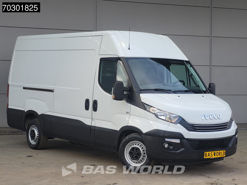 Iveco Daily 35S15 3.0L Automaat Luchtvering L2H2 3,5t Trekhaak 150PK Navi Airco Cruise Camera Euro6 L2 Airco Trekhaak Cruise control - Furgón: foto 5 Iveco Daily 35S15 3.0L Automaat Luchtvering L2H2 3,5t Trekhaak 150PK Navi Airco Cruise Camera Euro6 L2 Airco Trekhaak Cruise control - Furgón: foto 5