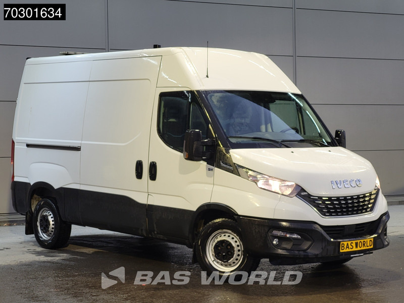 Iveco Daily 35S16 Automaat L2H2 3,5t Trekhaak ACC Navi Airco Camera Standkachel Euro6 L2 Airco Trekhaak - Furgón: foto 3 Iveco Daily 35S16 Automaat L2H2 3,5t Trekhaak ACC Navi Airco Camera Standkachel Euro6 L2 Airco Trekhaak - Furgón: foto 3