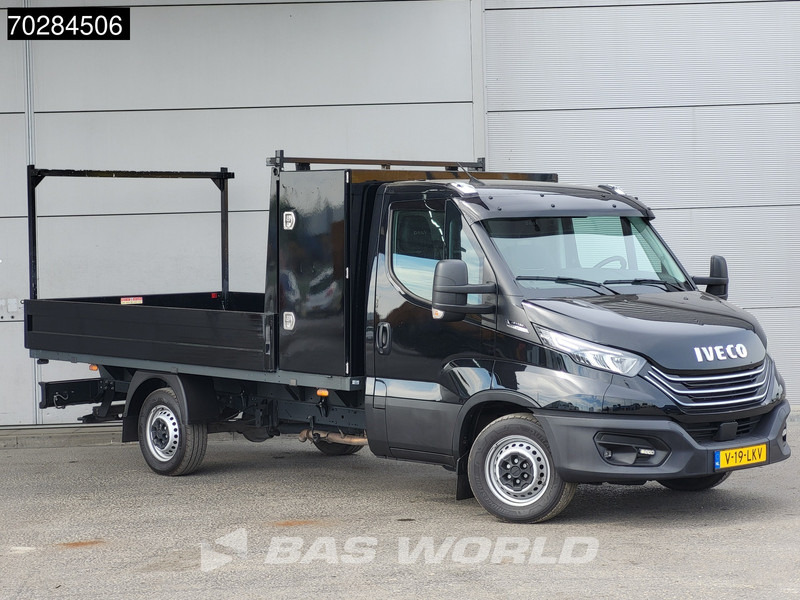 Iveco Daily 35S16 Automaat Open Laadbak 3,5t Trekhaak Navi LED Airco Cruise Camera Euro6 Pritsche Pickup Open Box Airco Trekhaak Cruise cont - Furgoneta caja abierta: foto 2 Iveco Daily 35S16 Automaat Open Laadbak 3,5t Trekhaak Navi LED Airco Cruise Camera Euro6 Pritsche Pickup Open Box Airco Trekhaak Cruise cont - Furgoneta caja abierta: foto 2