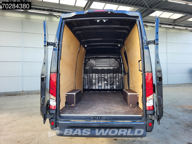 Iveco Daily 35S18 3.0L Automaat 180PK L2H2 ACC Navi LED Camera Parkeersensoren 3,5t Trekgewicht Euro6 L2 12m3 Airco - Furgón: foto 3 Iveco Daily 35S18 3.0L Automaat 180PK L2H2 ACC Navi LED Camera Parkeersensoren 3,5t Trekgewicht Euro6 L2 12m3 Airco - Furgón: foto 3