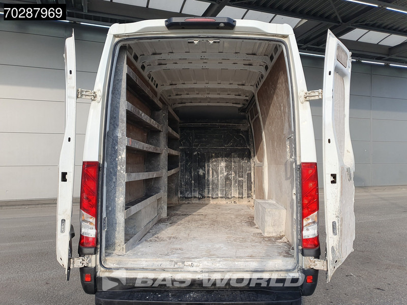 Iveco Daily 35S18 3.0L Automaat L2H2 3,5t Trekhaak 180PK LED Navi Airco Cruise Camera Euro6 L2 12m3 Airco Trekhaak Cruise control - Furgón: foto 3 Iveco Daily 35S18 3.0L Automaat L2H2 3,5t Trekhaak 180PK LED Navi Airco Cruise Camera Euro6 L2 12m3 Airco Trekhaak Cruise control - Furgón: foto 3