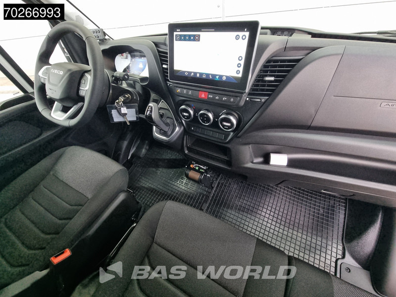 Foto del interior 1: Furgoneta frigorifica nuevo Iveco Daily 35S18 3.0L Laadklep Koelwagen Vriezer Thermoking V-200 MAX 220V stekker -18 LED Navi Airco ACC Koel Koeler Kühler Kühlwagen Kühl