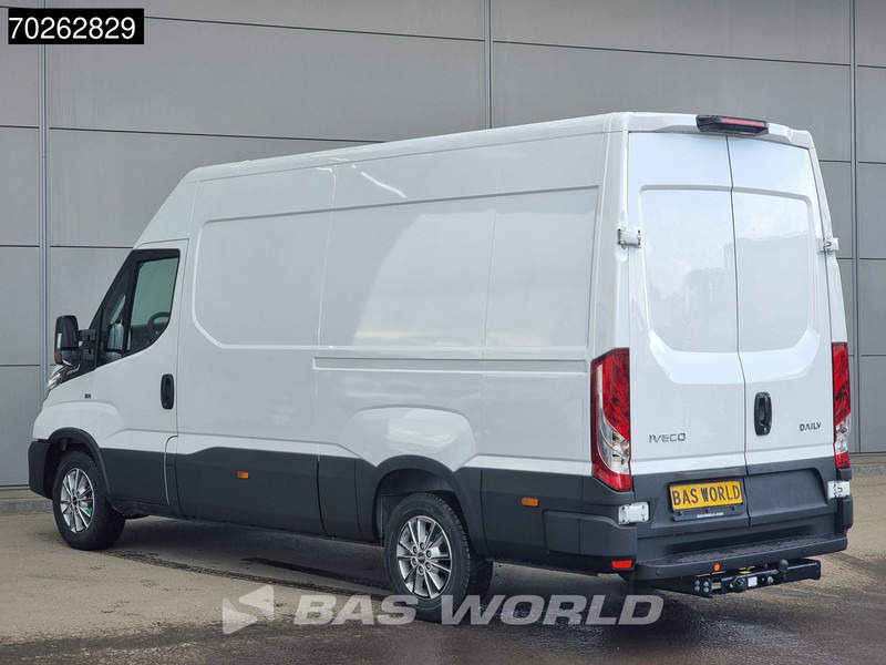 Iveco Daily 35S21 3.0L Automaat 2025 model L2H2 Trekhaak Tacho ACC LED CarPlay Velgen Camera L2H2 12m3 Airco Trekhaak - Furgón: foto 3 Iveco Daily 35S21 3.0L Automaat 2025 model L2H2 Trekhaak Tacho ACC LED CarPlay Velgen Camera L2H2 12m3 Airco Trekhaak - Furgón: foto 3