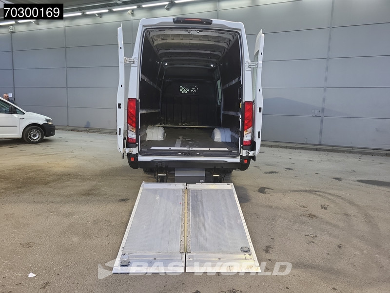 Iveco Daily 52C18 3.0L Laadklep Automaat Dubbellucht 180PK L3H2 Cruise Euro6 L3 Cruise control - Furgón: foto 3 Iveco Daily 52C18 3.0L Laadklep Automaat Dubbellucht 180PK L3H2 Cruise Euro6 L3 Cruise control - Furgón: foto 3