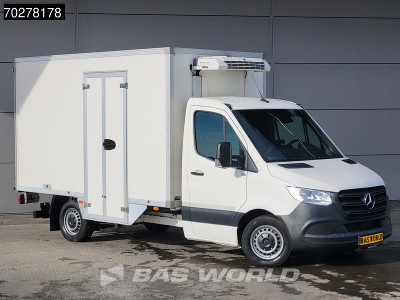 Mercedes-Benz Sprinter 314 CDI Automaat Koelwagen Bi temp Thermo King V-300 Max Koeler Koel Vries Vriezer Kühlkasten Airco Cruise control - Furgoneta frigorifica: foto 3 Mercedes-Benz Sprinter 314 CDI Automaat Koelwagen Bi temp Thermo King V-300 Max Koeler Koel Vries Vriezer Kühlkasten Airco Cruise control - Furgoneta frigorifica: foto 3